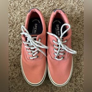 Men’s Sperry shoes size 7.5/women’s 9